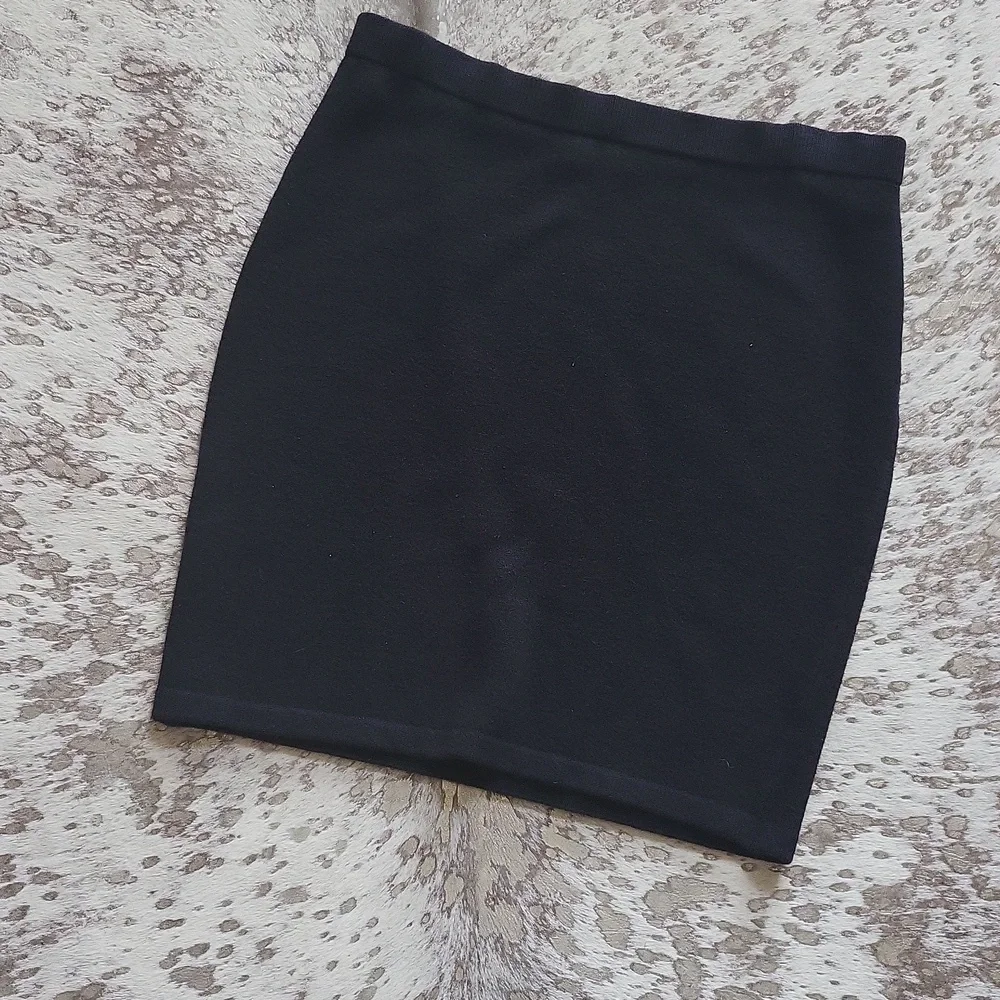 St.John Collection Santana Knit Skirt Caviar Black Sz8